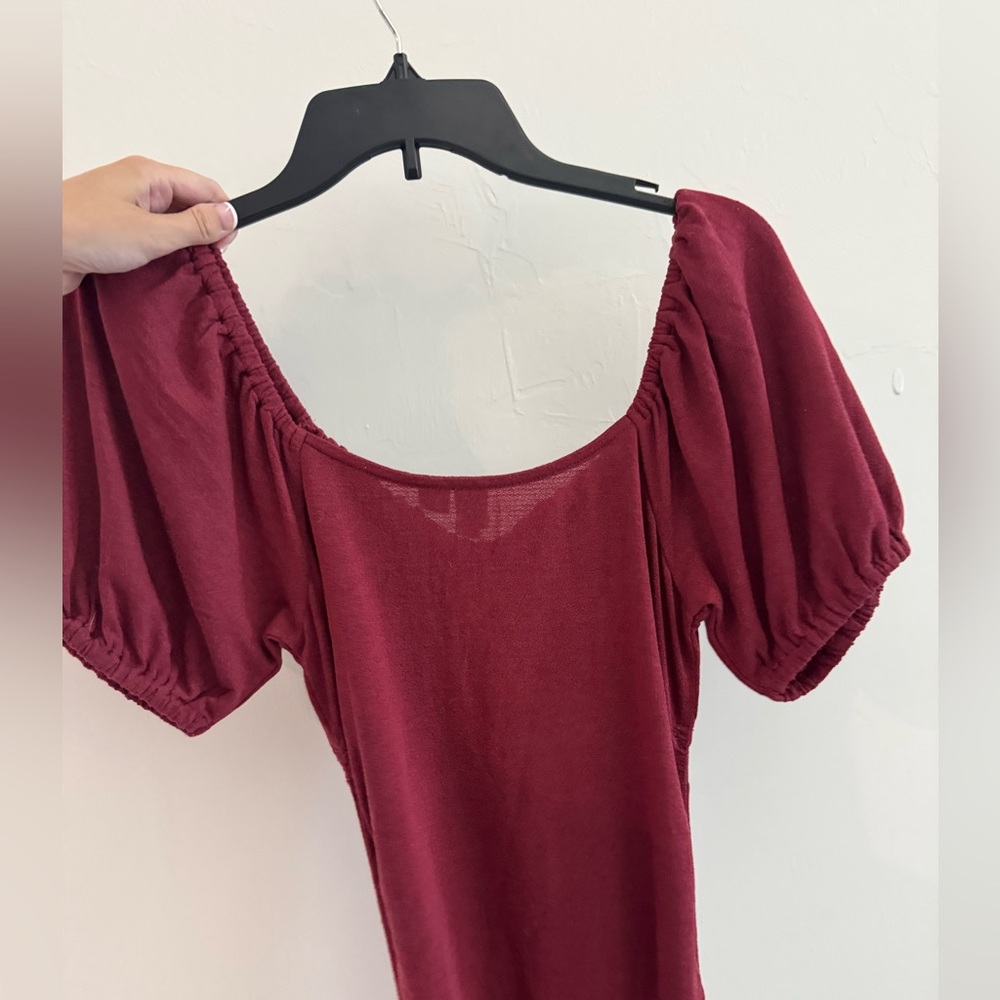 Volcom Maroon Ruffle Dress stretchy - Picture 3 of 5